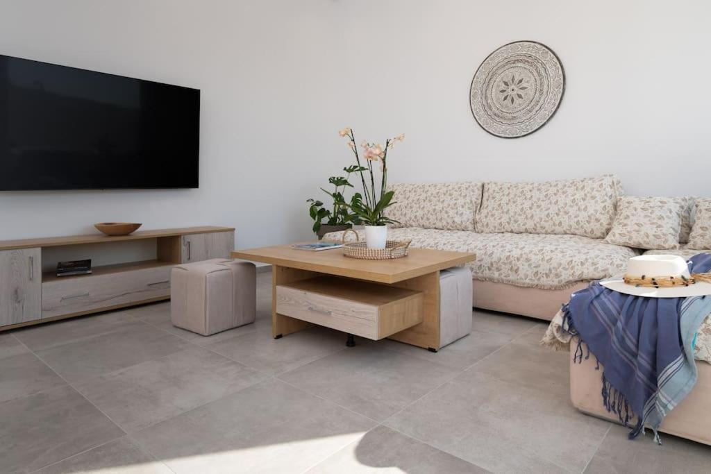 Naxian Sun Apartment Naxos City Zewnętrze zdjęcie